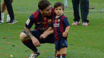 央视爆料足球明星视频,足球明星涉嫌违规视频引发热议  第1张